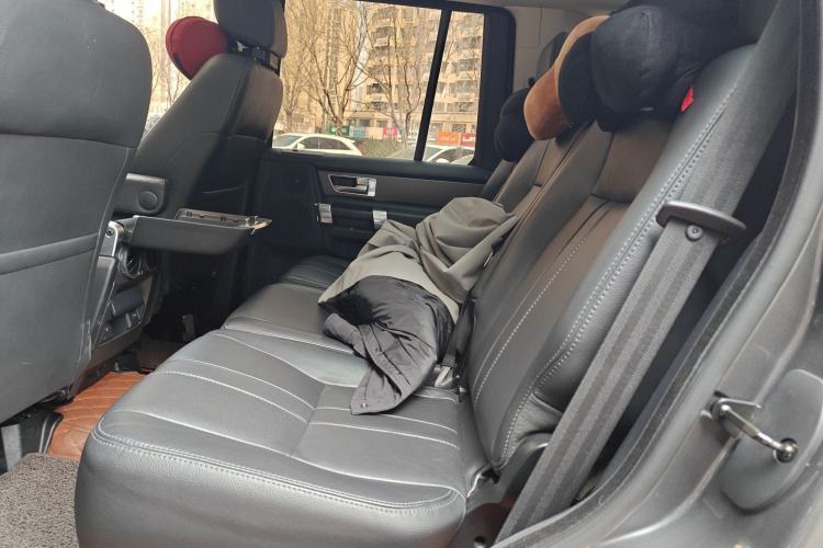 Used Land Rover Discovery 2016 3.0 SC Obsidian Black Heritage Edition SE