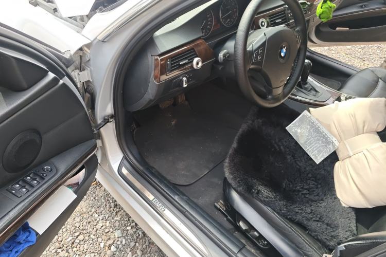 Used BMW 3 Series 2012 320i Sport Edition Driver Seat