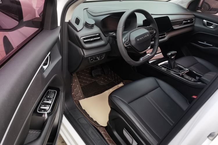 Used Wuling Victory 2020 1.5T CVT Luxury Model Driver Seat