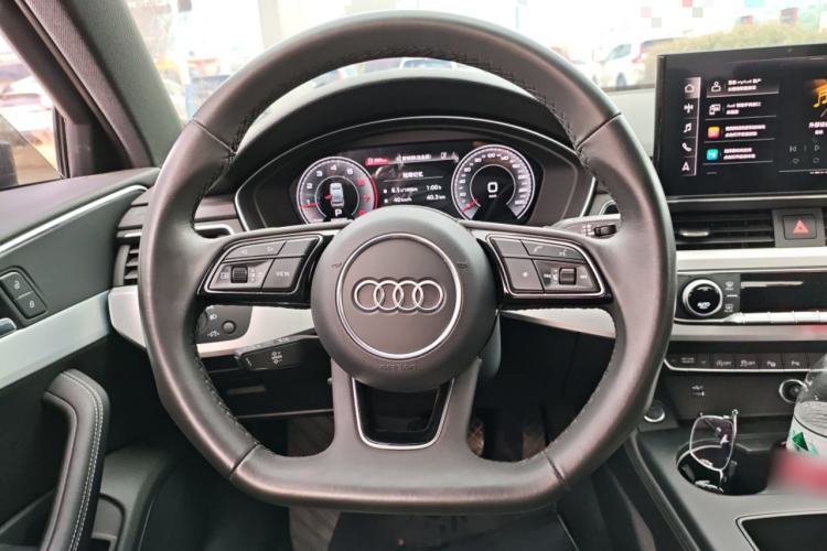 Used Audi A4L 2022 40 TFSI Luxury Dynamic Model