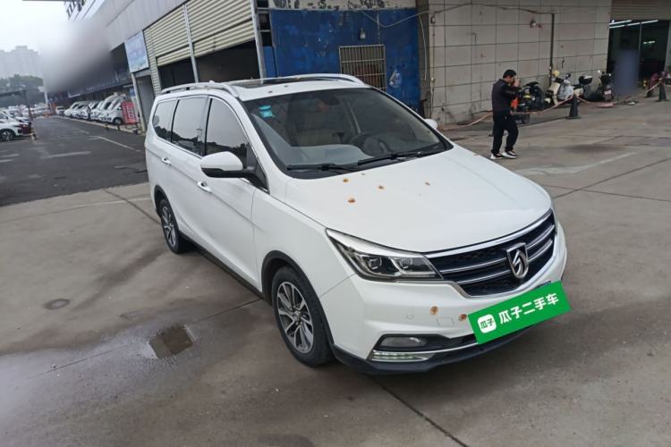 Used Baojun 730 2017 1.5T DCT Flagship Model 7 Seats China V Emission Standard
