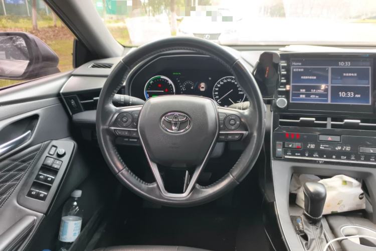 Used Toyota Avalon 2019 Dual-Engine 2.5L XLE Prestige Version China VI Standard Steering Wheel