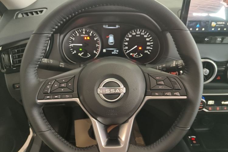 Used Nissan X-Trail 2025 Honor 2.0L Two-Wheel Drive Leading Edition