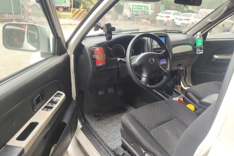 Used Nissan Paladin 2008 2.4L 4x4 Standard Edition Driver Seat