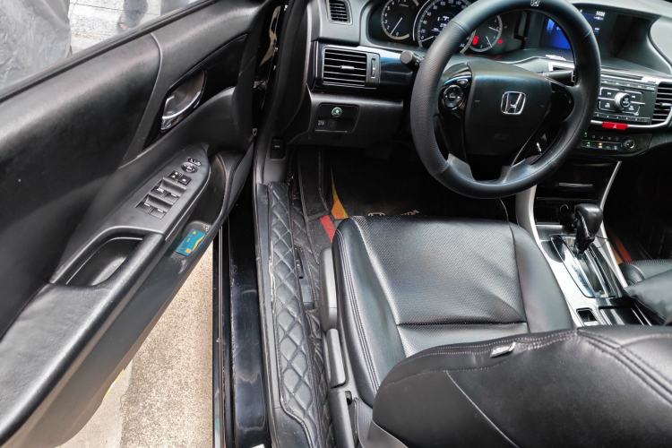 Used Honda Accord 2016 2.0L Comfort Edition
