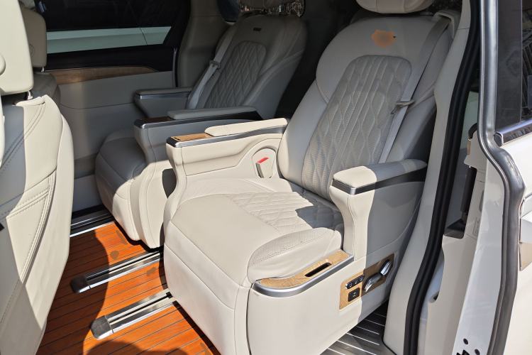 Used Buick GL8 2018 ES 28T Comfort Model China VI Standard