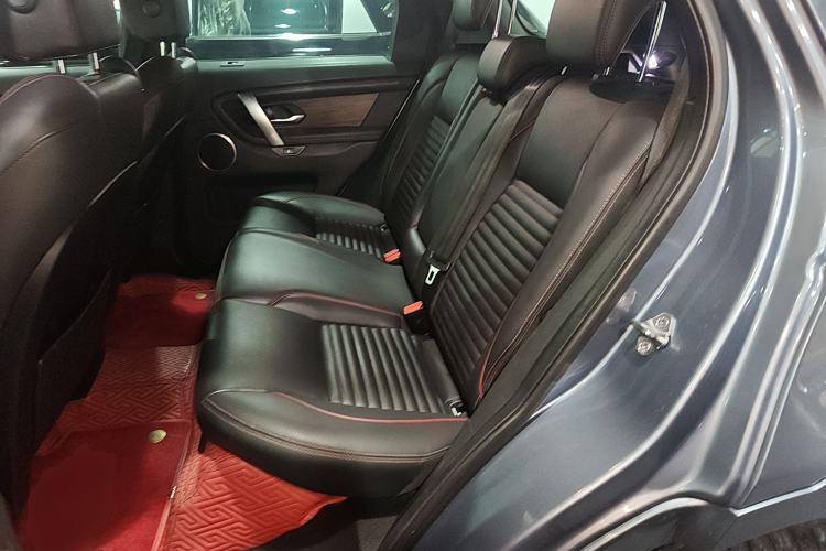 Used Land Rover Discovery Sport 2020 249 PS R-Dynamic Performance Edition Left Rear Seat