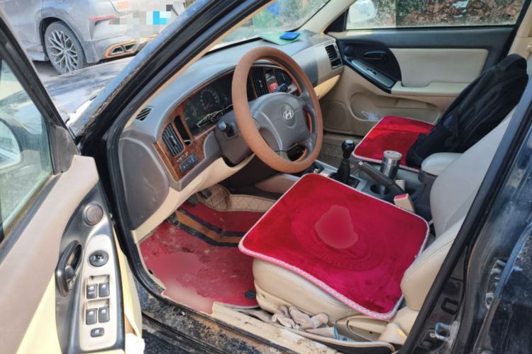 Used Hyundai Elantra 2011 1.6L Manual Comfort Version