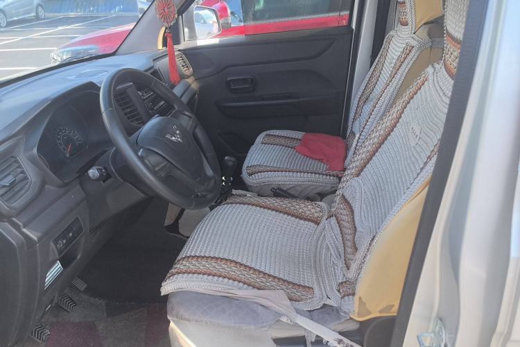 Used Wuling Hongguang V 2019 1.5L Base Window-Sealed Vehicle China VI LAR