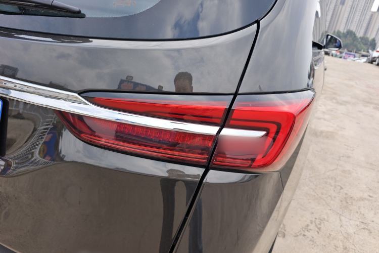 Used Buick GL8 2021 Land Cruiser Executive Class 652T Comfort Model