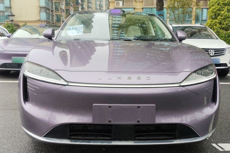 Used Hima Luxeed R7 2024 All-Electric 667 km Max Front