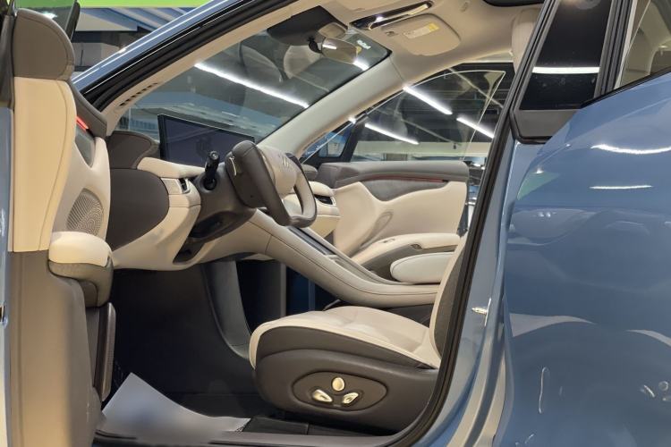 Used IM LS6 2025 Lingxi Intelligent Driving Edition
