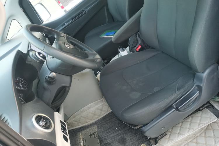 Used JAC Refine M3 2022 1.8L 7-seat Standard Edition Left Front Seat