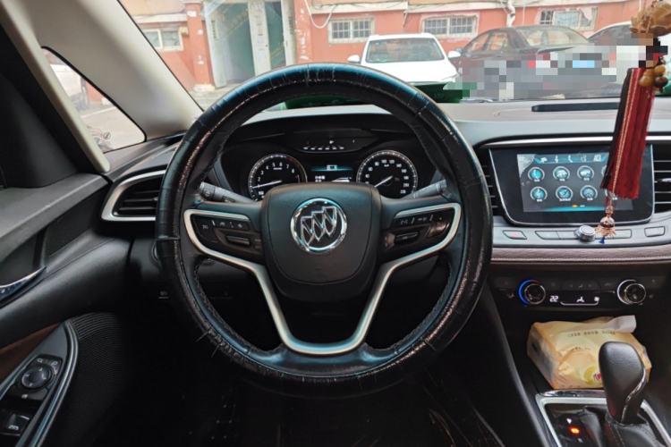 Used Buick GL6 2018 18T 6-Seater Luxury Model Steering Wheel
