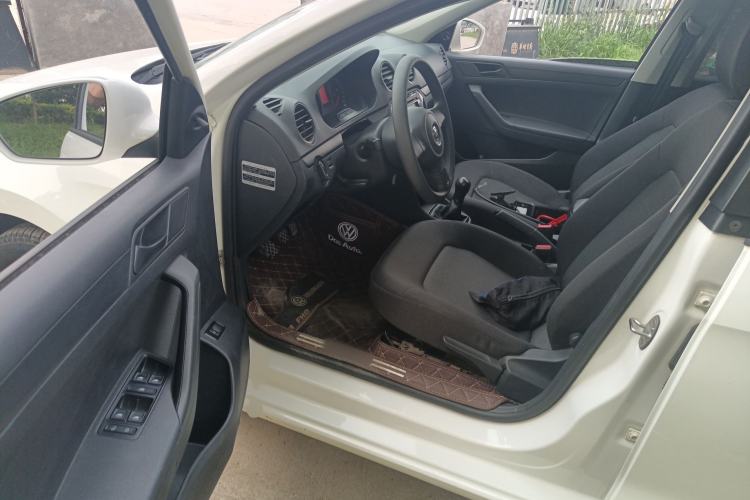 Used Volkswagen Jetta 2015 1.6L Manual Fashion Edition