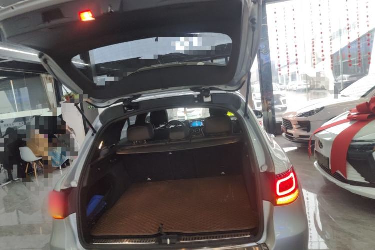 Used Mercedes-Benz GLC 2020 Facelifted GLC 300 L 4MATIC Luxury Edition