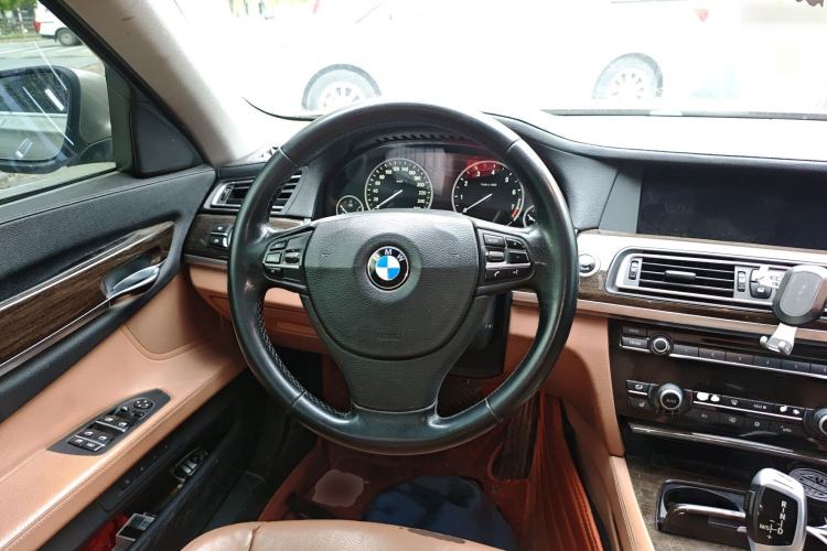 Used BMW 7 Series 2011 730Li Elegant Model Steering Wheel