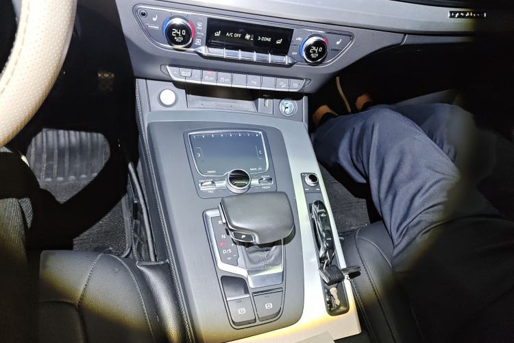 Used Audi Q5L 2020 Updated 40 TFSI Prestige Fashion Edition