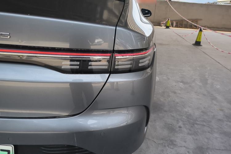 Used BYD Destroyer 05 2024 HONOR Edition DM-i 55KM Luxury Model
