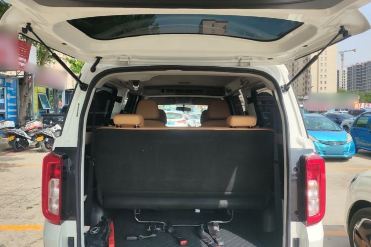 Used Dongfeng Fengon E380 2023 Standard Edition – Comfort Model 7 Seats
