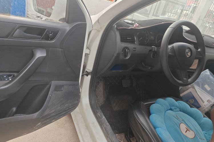 Used Skoda Rapid Spaceback 2016 Revised Version 1.6L Automatic Front-Drive Edition
