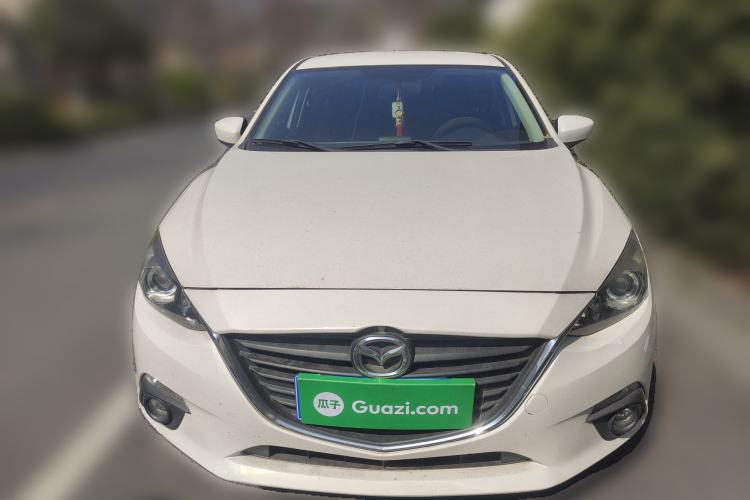 Used Mazda 3 Axela 2016 Sedan 1.5L Automatic Comfort Model