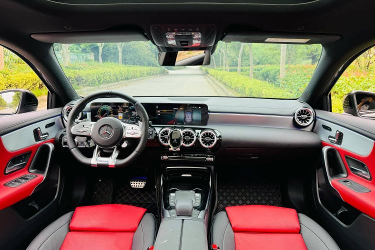 Used Mercedes-Benz A AMG 2020 Facelifted AMG A 35 4MATIC Interior 9
