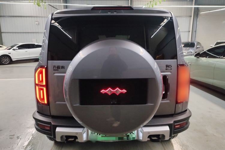 Used Formula Leopard Leopard 5 2023 Navigator Edition