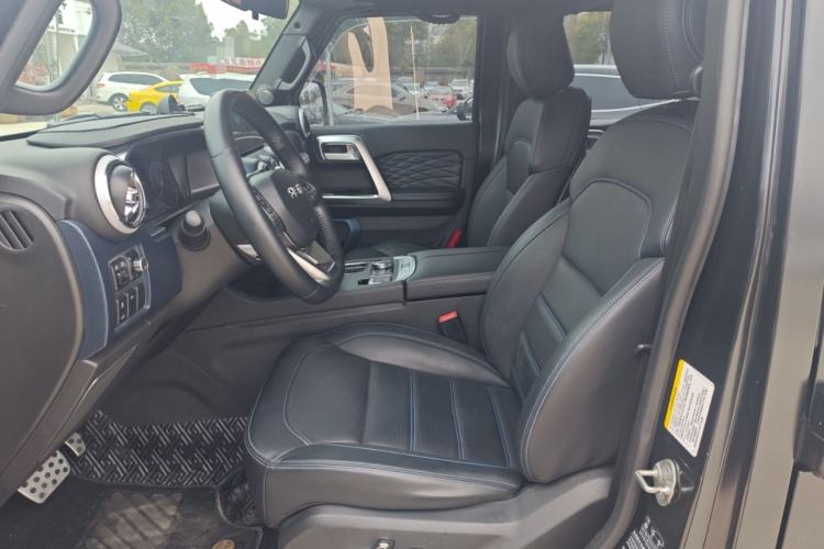 Used BAIC Off-Road BJ40 2023 2.0D Automatic Four-Wheel Drive Blade Hero Edition Adventurer Type
