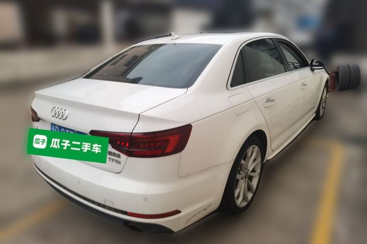 Used Audi A4L 2018 30th Anniversary Edition 40 TFSI Fashion Model
