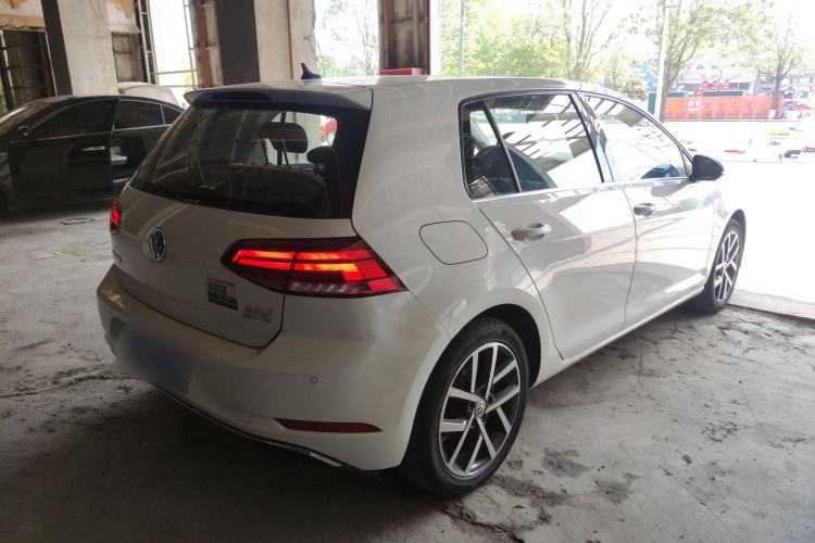 Used Volkswagen Golf 2020 280TSI DSG Comfort Version Rear Right 45 Deg