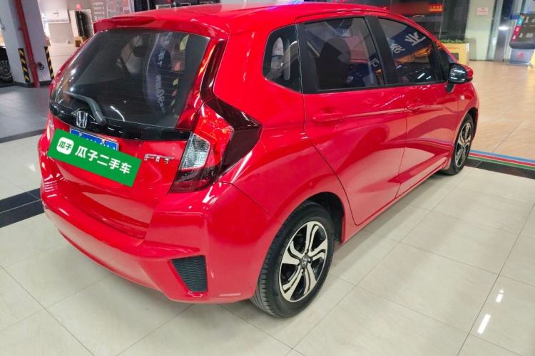 Used Honda Fit 2016 1.5L LX CVT Comfort Model Rear Right 45 Deg