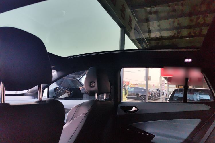 Used Volkswagen ID.4 X 2025 Smart Version Pure & Intelligent Enjoyment Edition Headliner