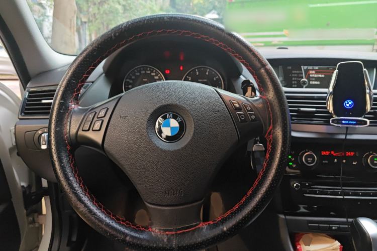 Used BMW X1 2013 sDrive18i Leading Model
