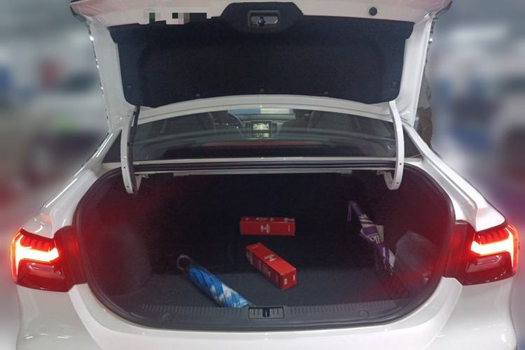 Used Roewe i6 MAX New Energy 2022 EV 600 Skyroof Flagship Edition
