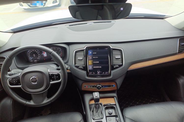 Used Volvo XC90 2019 T6 Zhiyi Edition 7-Seater China V Emission Standard Center Console