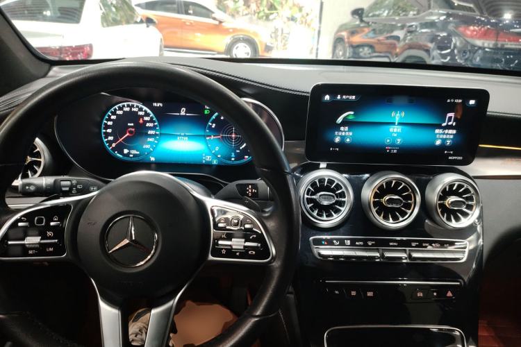 Used Mercedes-Benz GLC 2021 GLC 260 L 4MATIC Dynamic Edition
