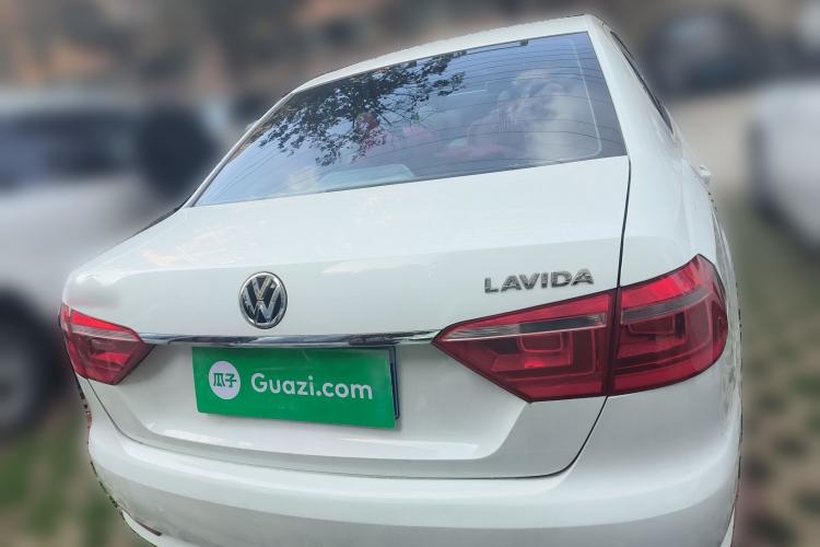 Used Volkswagen Lavida 2013 Revised Classic 1.6L Automatic Fashion Edition
