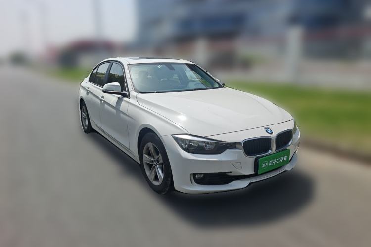 Used BMW 3 Series 2014 320i Active Edition
