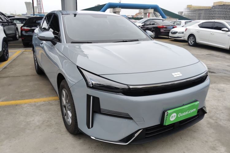 Used Geely Galaxy L6 2025 EM-i 60km Launch Edition Front Right 45 Deg