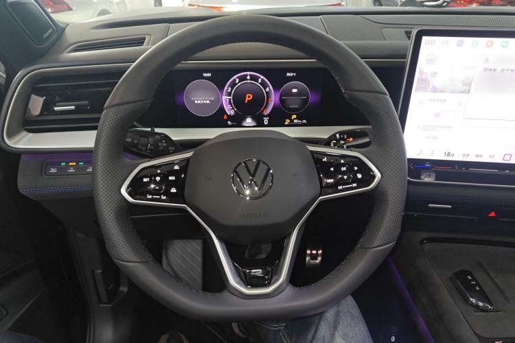 Used Volkswagen Teramont 2025 Tiguan Pro 450TSI Four-Wheel Drive Summit Edition
