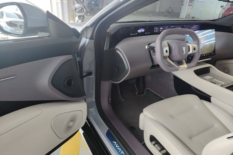 Used Avatr 12 2024 700 Three-Laser Rear-Wheel Drive Luxury Edition
