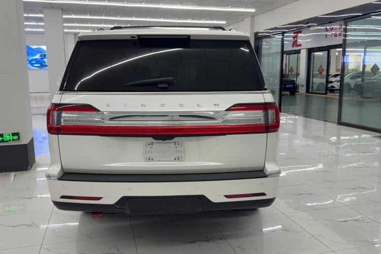 Used Lincoln Navigator 