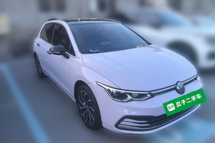 Used Volkswagen Golf 2023 280TSI DSG Pro Front Right 45 Deg