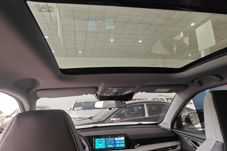 Used CHANGAN CS75 PLUS 2024 3rd Generation Champion Edition 1.5T Intelligent Drive Dynamic Model
