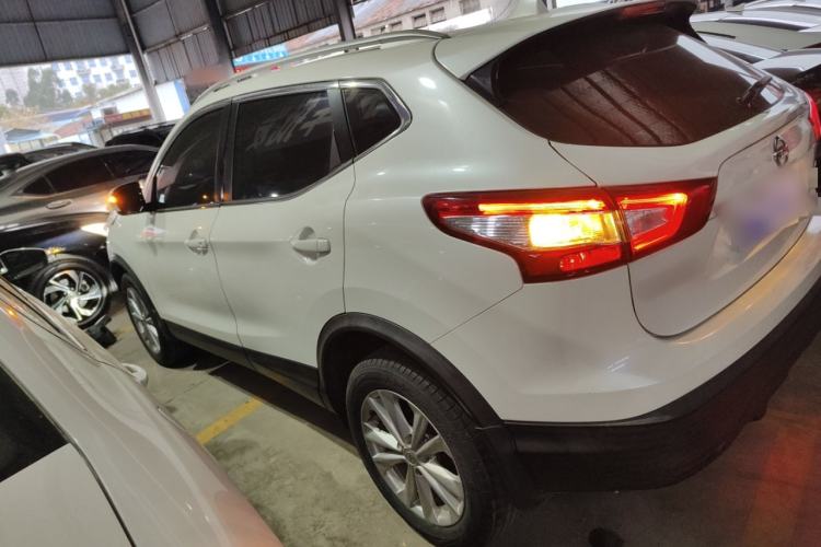 Used Nissan Qashqai 2016 2.0L CVT Elite Edition
