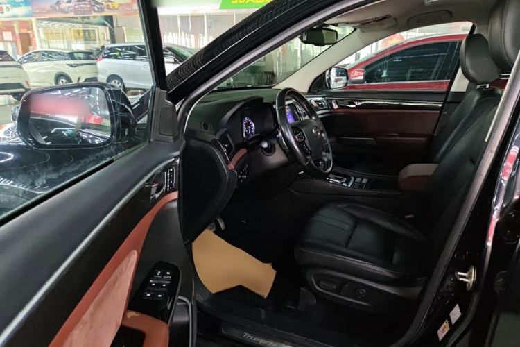 Used GAC Trumpchi GS8 2017 320T Two-Wheel Drive Luxury Smart Connectivity Version (7 Seats) Driver Seat