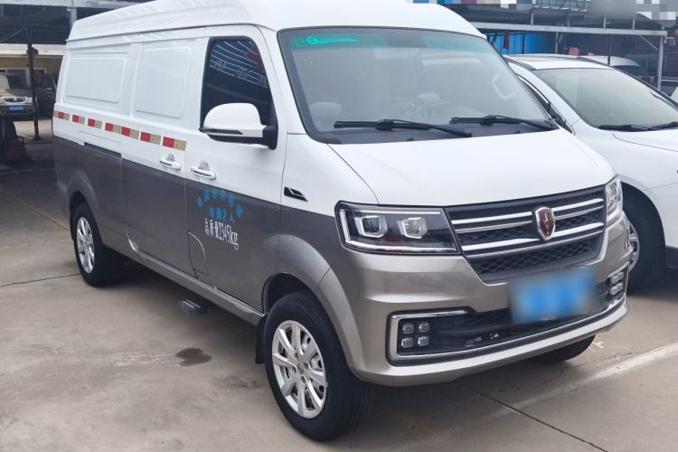 Used Jinbei New Hiace S 2019 1.5L Van Wealth Edition China VI SWC15M Front Right 45 Deg