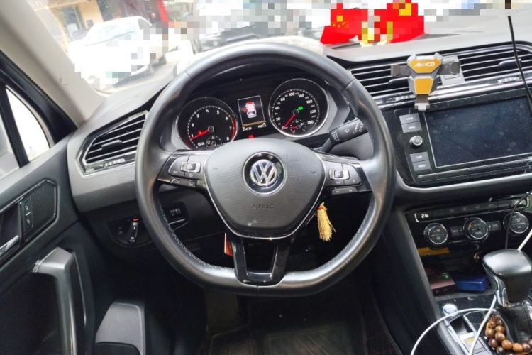 Used Volkswagen Tiguan L 2019 330TSI Automatic Two-Wheel Drive Panoramic Comfort Edition China V Standard