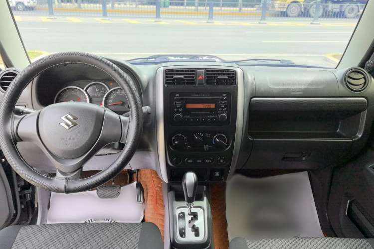 Used Suzuki Jimny 2015 1.3 AT JLX